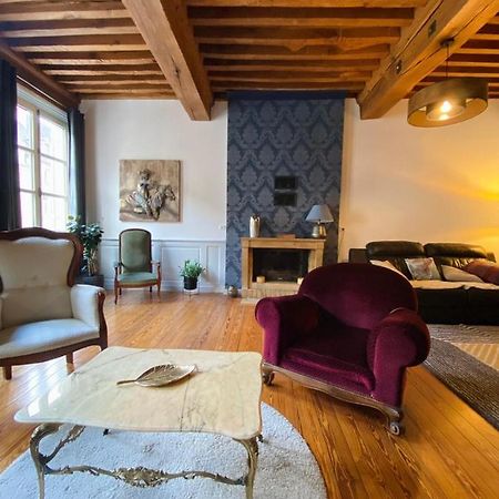 Vaste Appartement Centre Historique De Dole Eksteriør bilde
